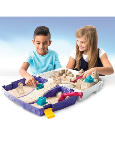 Kinetic Sand Valigetta Sempre con Te Sabbia cinetica 900gr Sabbia magica Sabbia colorata marrone 5 formine e 2 accessori
