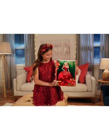 Barbie Signature Magia delle Feste 2022 bambola bionda, capelli ondulati, abito rosso con ampia gonna e orecchini pendenti, da