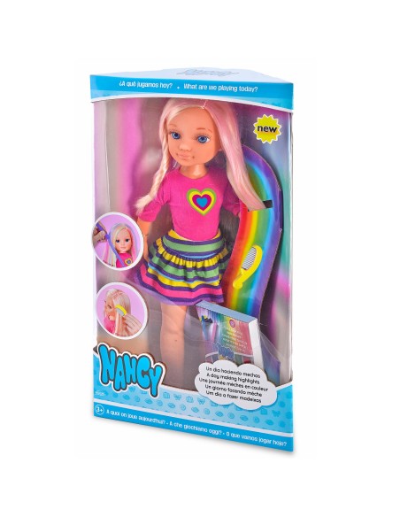 Nancy , un giorno facendo meches