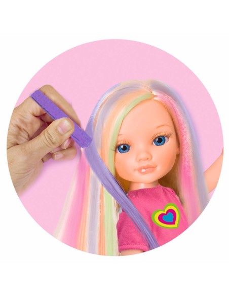 Nancy , un giorno facendo meches
