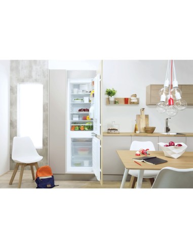 Indesit B 18 A1 D V E I 1 frigorifero con congelatore Da incasso 273 L F Bianco