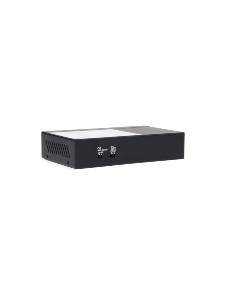Vultech Security Switch PoE+ Gigabit 4 porte 10 100 1000 GE + 2 porte Uplink 10 100 1000 GE 60W AI SMART