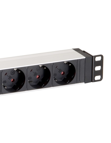 Equip 333293 unità di distribuzione dell'energia (PDU) 8 presa(e) AC 1U Nero, Argento