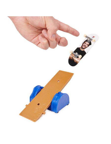 Tech Deck , Plan B Skateboards, Serie Versus, Confezione da 2 Fingerboard da Collezione e Set di Ostacoli, Miniskate,