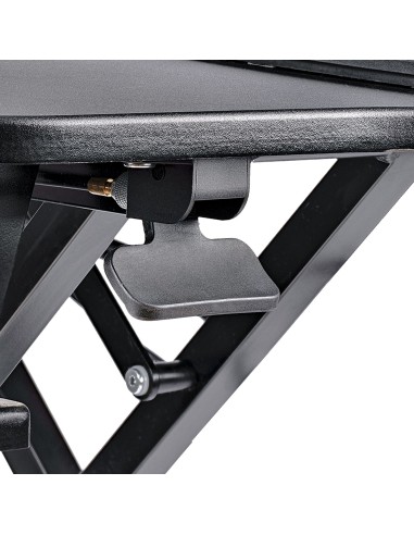 StarTech.com Scrivania ad angolo Sit Stand con Vassoio per Tastiera - Ampia Superficie (908x530mm) - Postazione di lavoro