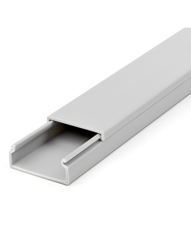 StarTech.com Solida canalina per la gestione dei cavi con coperchio, 38mm L x 16mm H - 2m L, canale singolo in PVC per