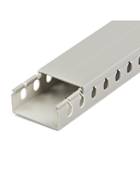 StarTech.com Canalina di cablaggio cavi scanalata con coperchio, 50mm P x 25mm H - 2m L - 8mm, canalina passacavi in PVC per