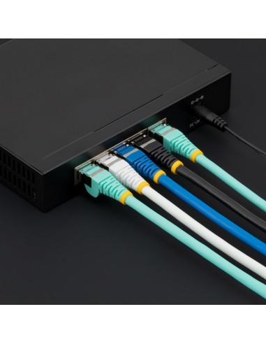 StarTech.com Cavo Ethernet CAT 6a - 7,5m - Acqua - Cavo di rete LAN Low Smoke Zero Halogen (LSZH) - 10GbE 500MHz 100W PoE++ -