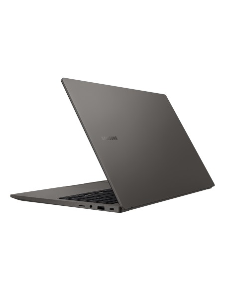 Samsung Galaxy Book3 (15.6”, i7, 16GB, Intel Iris Xe)
