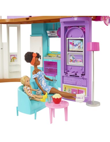 Barbie Casa di Malibu (106 cm) playset casa delle bambole con 2 piani, 6 stanze, ascensore altalena e più di 30 pezzi,