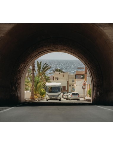 TomTom 1YD7.002.31 navigatore Fisso 17,8 cm (7") Touch screen 400 g Nero