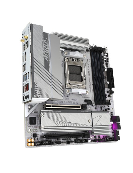 Gigabyte B650M AORUS ELITE AX ICE scheda madre AMD B650 Presa di corrente AM5 micro ATX