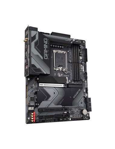 Gigabyte Z790 GAMING X AX scheda madre Intel Z790 Express LGA 1700 ATX