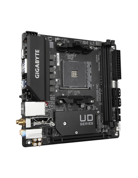 Gigabyte A520I AC scheda madre AMD A520 Socket AM4 mini ITX
