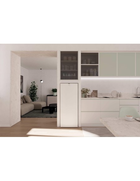Candy CNUQ2L513EW Congelatore verticale Libera installazione 169 L E Bianco Candy CNUQ2L513EW Congelatore verticale Libera installazione 169 L E Bianco