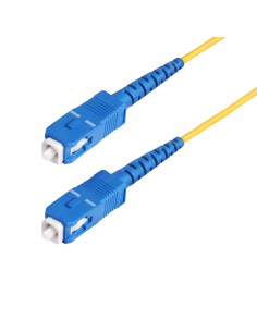 StarTech.com Cavo in fibra ottica simplex monomodale OS2 da SC a SC (UPC) da 30 m, 9 125µm, 40G 100G, Insensibile alla