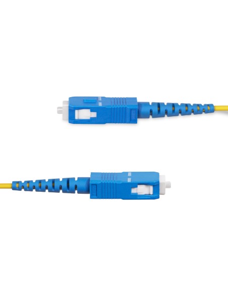 StarTech.com Cavo in fibra ottica simplex monomodale OS2 da SC a SC (UPC) da 30 m, 9 125µm, 40G 100G, Insensibile alla