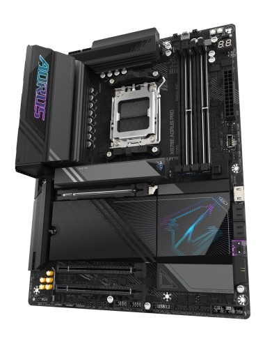 GIGABYTE X870E AORUS PRO Scheda Madre - Supporta CPU AMD Ryzen 9000, 16+2+2 fasi VRM digitali, fino a 8000MHz DDR5 (OC), 3xPCIe