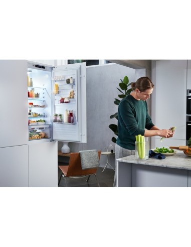Electrolux ENN3054EFW Da incasso 267 L Bianco