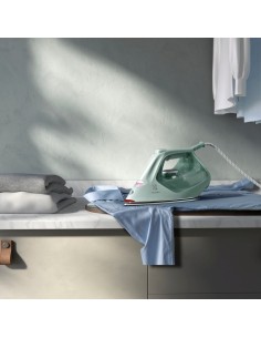 Electrolux E7SI1-6LG Ferro da stiro a secco e a vapore 2300 W Verde 2
