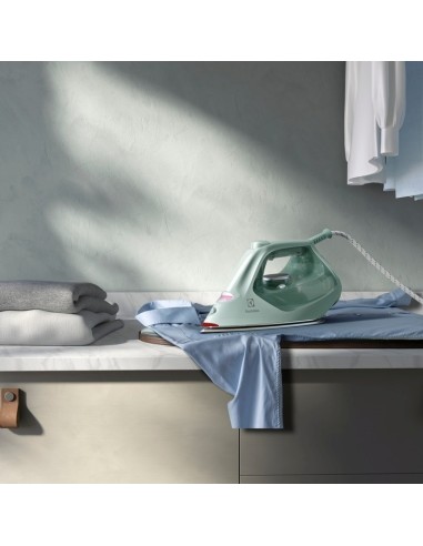 Electrolux E7SI1-6LG Ferro da stiro a secco e a vapore 2300 W Verde