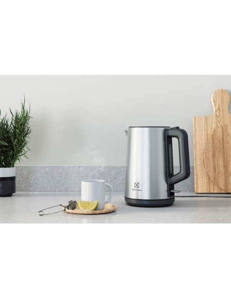 Electrolux E4K1-4ST bollitore elettrico 1,7 L 2400 W Acciaio inox