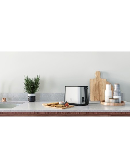Electrolux E4T1-4ST 2 fetta e 925 W Acciaio inox