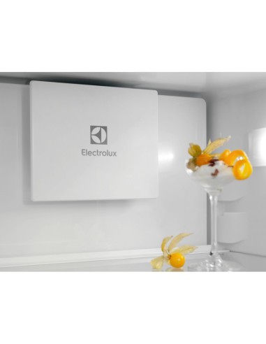 Electrolux LNT6ME18S frigorifero con congelatore Da incasso 217 L E Bianco