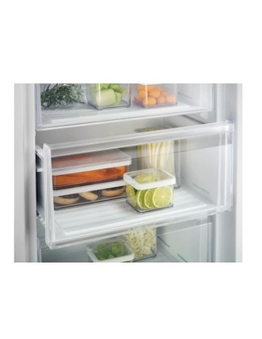 Electrolux LUT1AE32W Congelatore verticale Libera installazione 214 L E Bianco