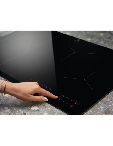 Electrolux EIS82449C Nero Da incasso 80 cm Piano cottura a induzione 4 Fornello(i)
