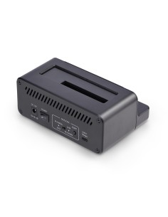 StarTech.com Duplicatore di Unità da M.2 NVMe a 2.5 3.5 SATA, Clonatore Autonomo Bidirezionale a Doppio Slot SSD da NVMe a SATA 2