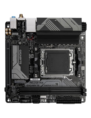 GIGABYTE A620I AX Scheda madre - Supporta CPU AMD Ryzen 8000, VRM digitale a 5+2+1 fasi, fino a 6400MHz DDR5 (OC), 1xPCIe 4.0