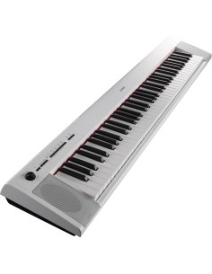Yamaha NP-32 tastiera digitale 76 chiavi Nero, Bianco