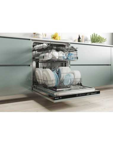 Candy CDI 1L38-02 T A scomparsa totale 13 coperti D