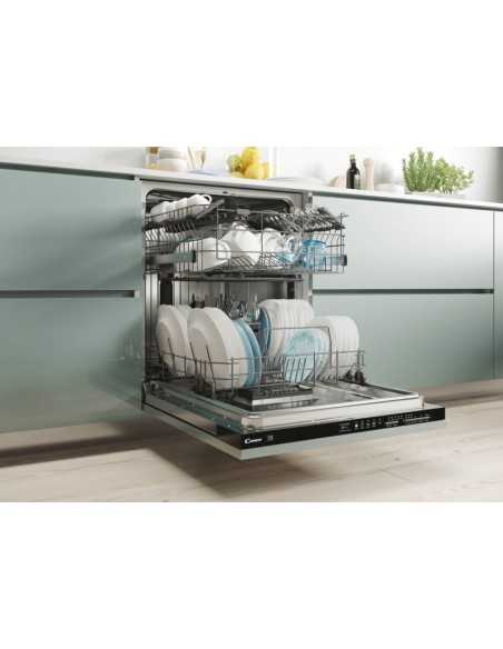 Candy CDI 1L38-02 T A scomparsa totale 13 coperti D