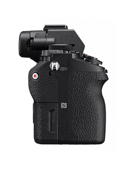 Sony α Alpha 7 II, fotocamera mirrorless con obiettivo 28-70mm, attacco E, sensore full-frame, 24.3 MP