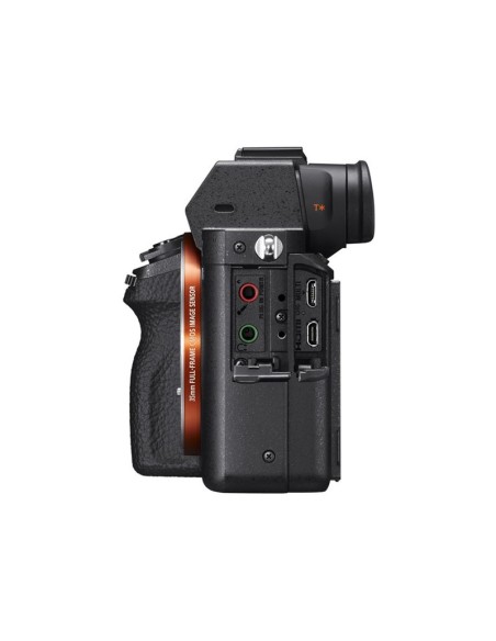Sony α Alpha 7 II, fotocamera mirrorless con obiettivo 28-70mm, attacco E, sensore full-frame, 24.3 MP