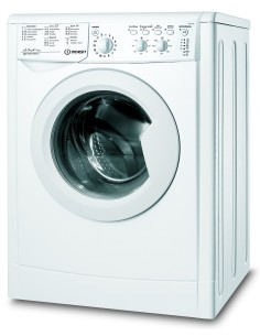 Indesit IWC 71052 C ECO IT lavatrice Caricamento frontale 7 kg 1000 Giri min Bianco 2