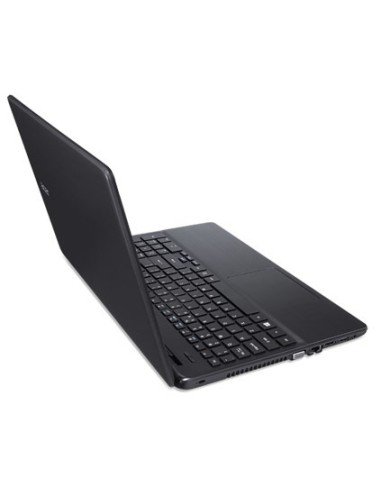 Acer Aspire E E5-575G-72Q3 Computer portatile 39,6 cm (15.6") HD Intel® Core™ i7 4 GB DDR4-SDRAM 500 GB HDD NVIDIA® GeForce®