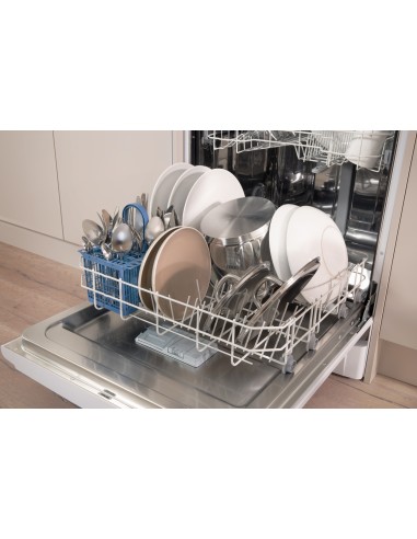 Indesit DFG 15B1 IT Libera installazione 13 coperti