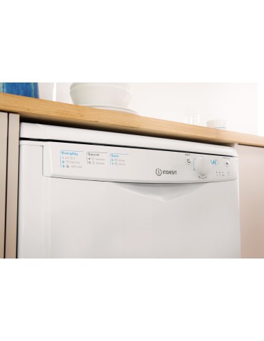 Indesit DFG 15B1 IT Libera installazione 13 coperti