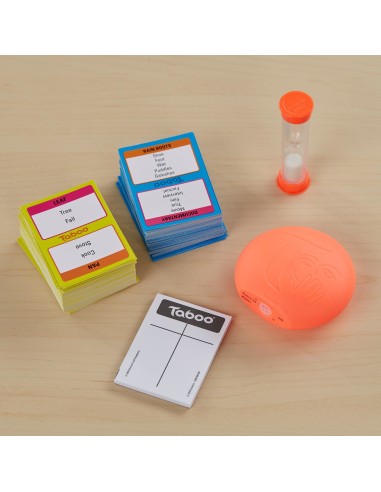 Hasbro Taboo Piccoli vs Grandi (gioco in scatola)