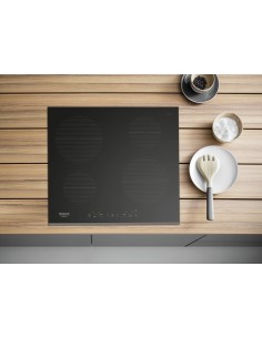 Hotpoint IKIA 640 F piano cottura Nero Da incasso 58 cm Piano cottura a induzione 4 Fornello(i) 2