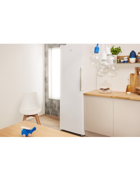 Indesit UI6 F1T W congelatore Libera installazione 223 L Bianco
