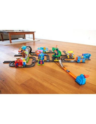 Hot Wheels Playset City con Macchinina, Assortimento, FRH28 Auto e corsa