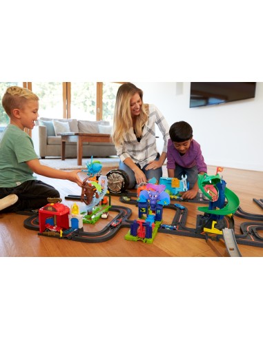 Hot Wheels Playset City con Macchinina, Assortimento, FRH28 Auto e corsa