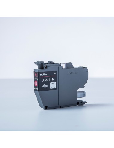 Brother LC-3211M cartuccia d'inchiostro Originale Resa standard Magenta