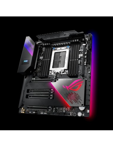 ASUS ROG Zenith II Extreme AMD TRX40 Socket sTRX4 ATX esteso