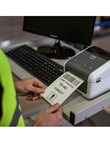 Brother TD-4520DN stampante per etichette (CD) Termica diretta 300 x 300 DPI Cablato