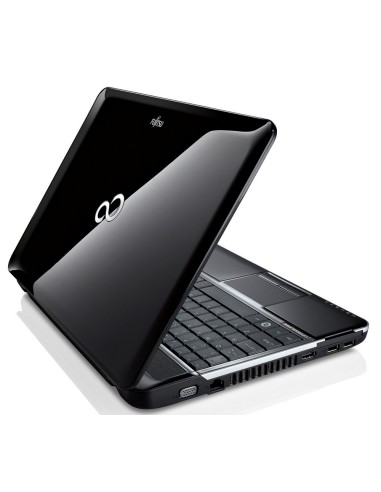 Fujitsu LIFEBOOK AH531 Computer portatile 39,6 cm (15.6") HD Intel® Pentium® 4 GB DDR3-SDRAM 320 GB HDD Windows 7 Home Premium